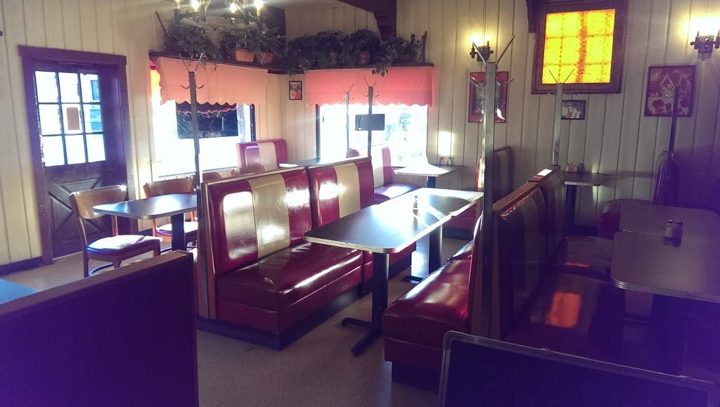 Cafe Pizzaria | restaurant | 4036, 405, E Kirkwood Ave, Bloomington, IN 47408, USA | 8123322111 OR +1 812-332-2111