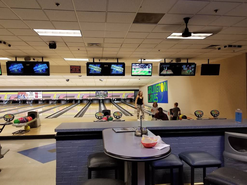 Hideout Pub & Grill | restaurant | 3435 N Kennicott Ave, Arlington Heights, IL 60004, USA | 8472556373 OR +1 847-255-6373