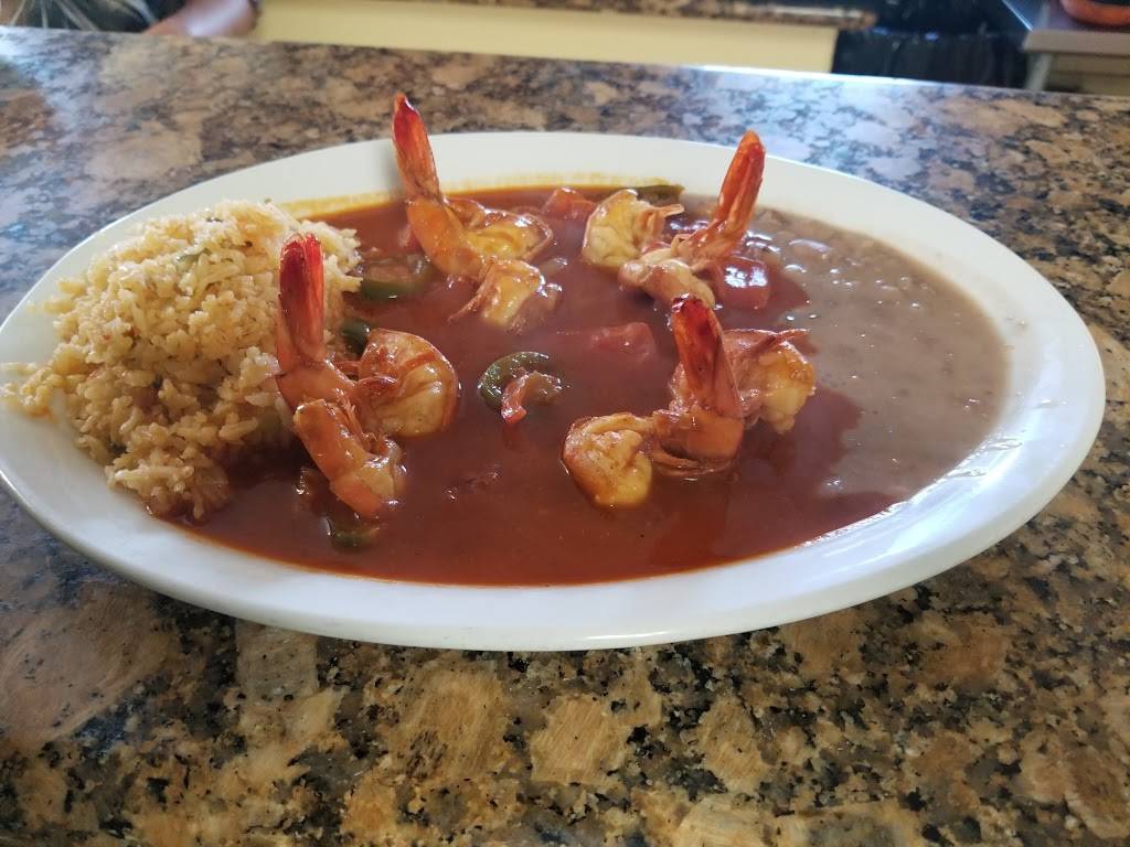 El Michoacano | restaurant | 5 El Camino Real, Greenfield, CA 93927, USA | 8316742378 OR +1 831-674-2378