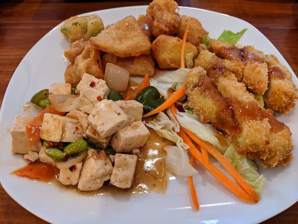 V.L.C. Vegan Eatery | restaurant | 504 N Alafaya Trail #113, Orlando, FL 32828, USA | 4078662199 OR +1 407-866-2199