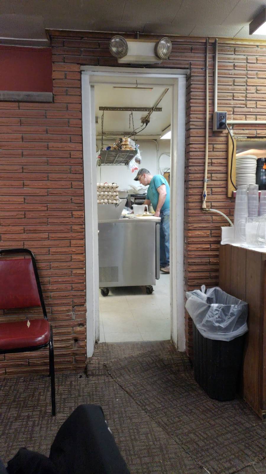 Southside Family Restaurant | restaurant | 3050 S Main St, Findlay, OH 45840, USA | 4194227031 OR +1 419-422-7031