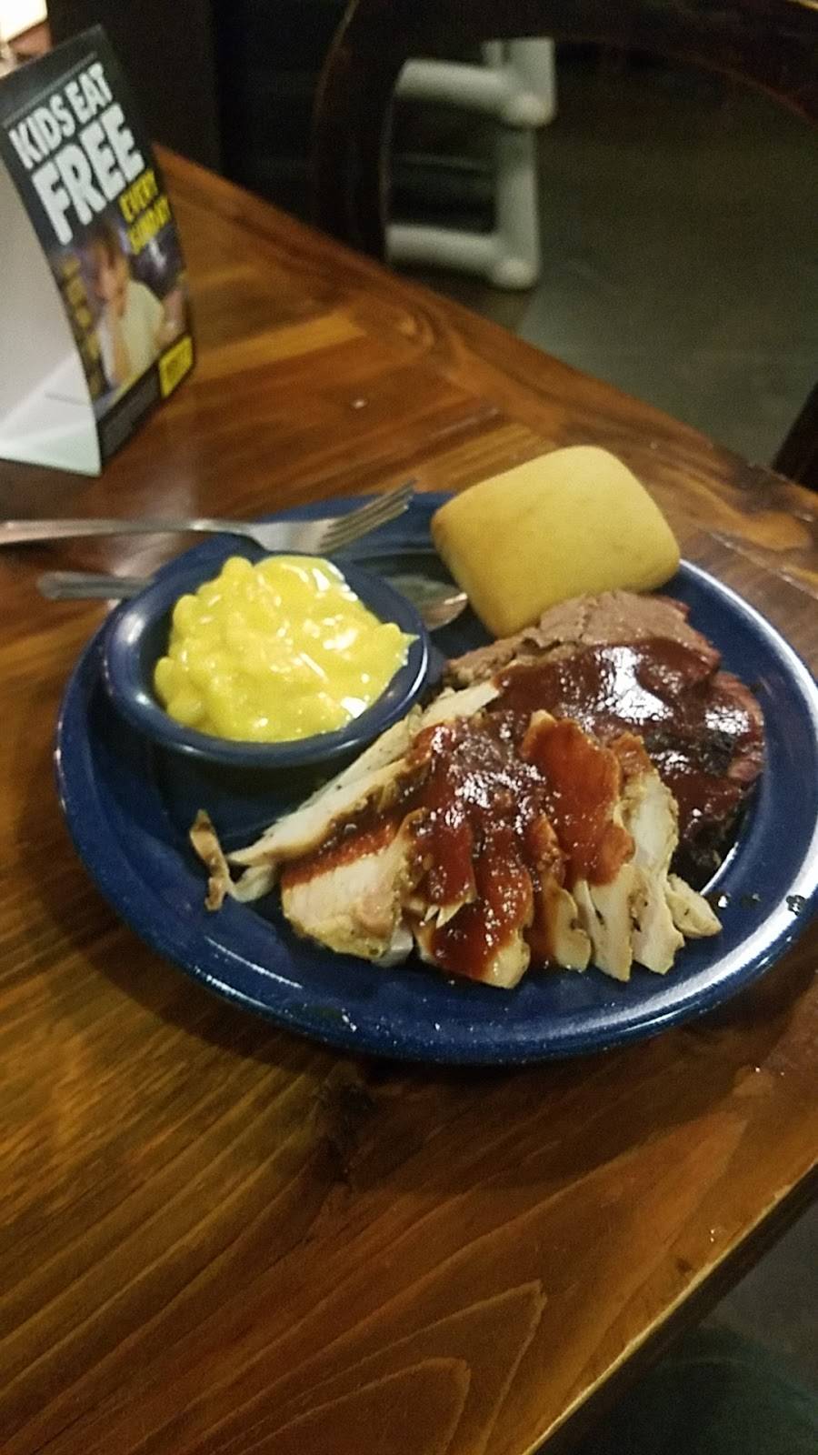 Dickeys Barbecue Pit | restaurant | 10700 Kuykendahl Rd, The Woodlands, TX 77381, USA | 2812988422 OR +1 281-298-8422