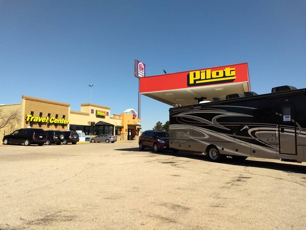 Pilot Travel Center | restaurant | 3001 Milwaukee Rd, Beloit, WI 53511, USA | 6083643644 OR +1 608-364-3644