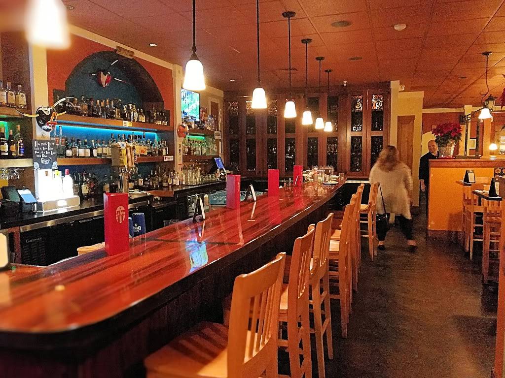 La Isla | restaurant | 7430 164th Ave NE B103, Redmond, WA 98052, USA | 4252859538 OR +1 425-285-9538