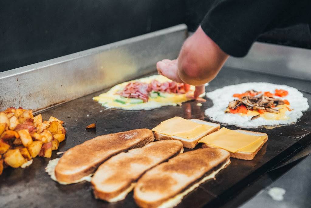 Cyndias | cafe | 169 Union Blvd, Totowa, NJ 07512, USA | 9739257778 OR +1 973-925-7778