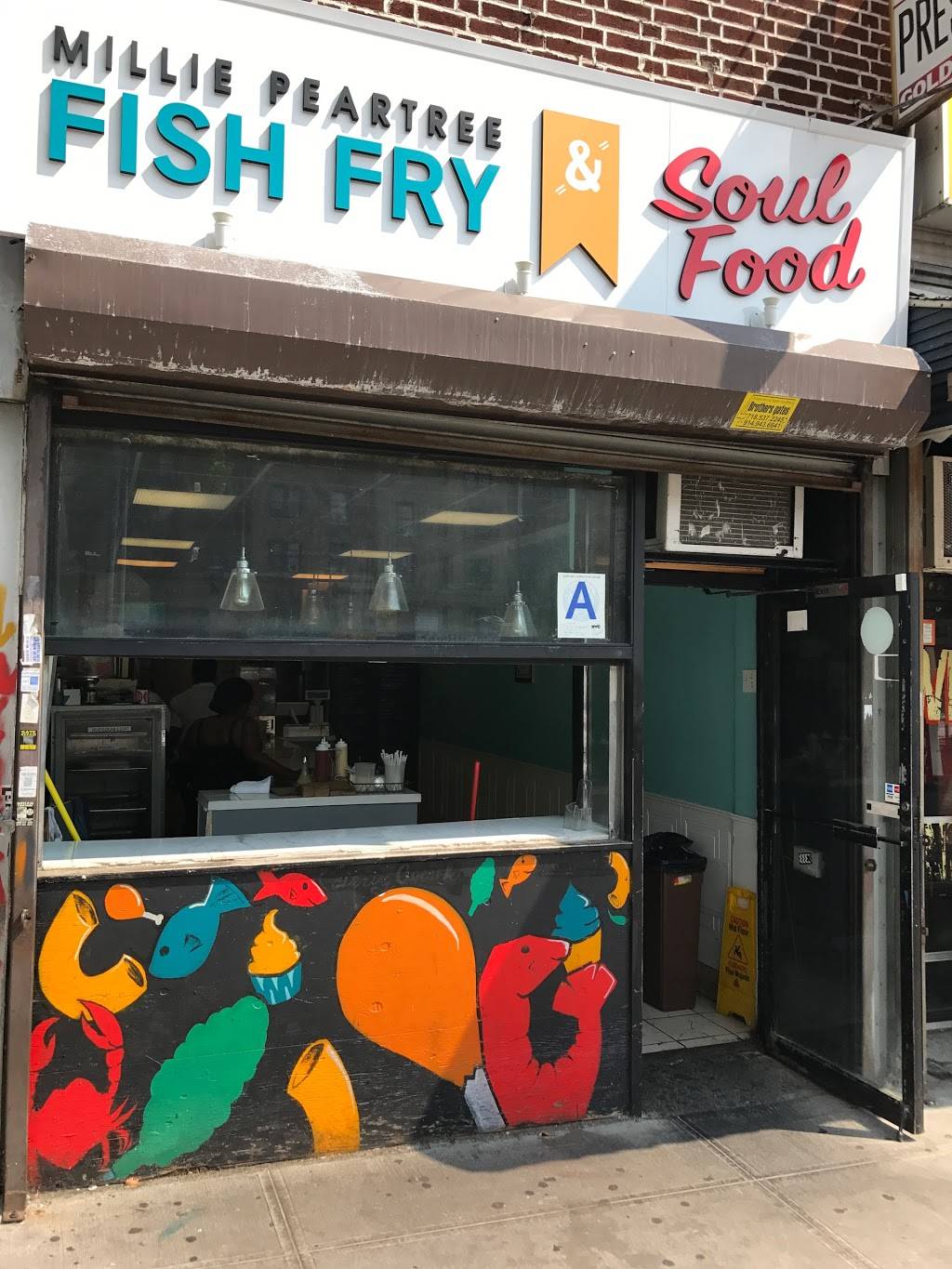 MP Fish Fry & Soul Food | restaurant | 2558 Grand Concourse, Bronx, NY 10458, USA | 7185625104 OR +1 718-562-5104