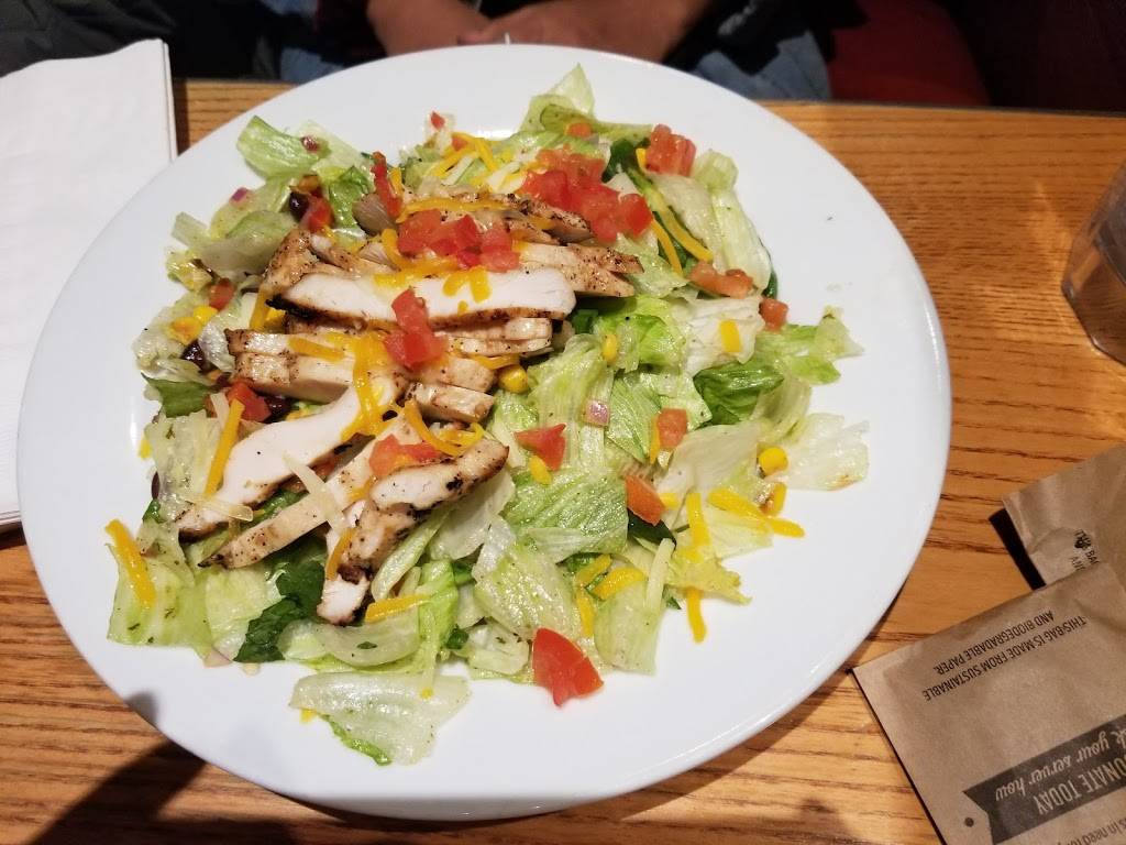 Chilis Grill & Bar | meal takeaway | 11555 Dallas Pkwy, Frisco, TX 75034, USA | 9727129922 OR +1 972-712-9922