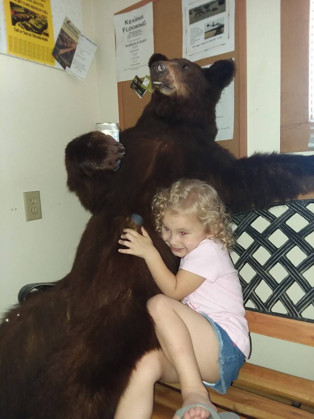 Pinkys Bar & Grill | restaurant | 428 Main St, Courtland, KS 66939, USA | 7853744200 OR +1 785-374-4200