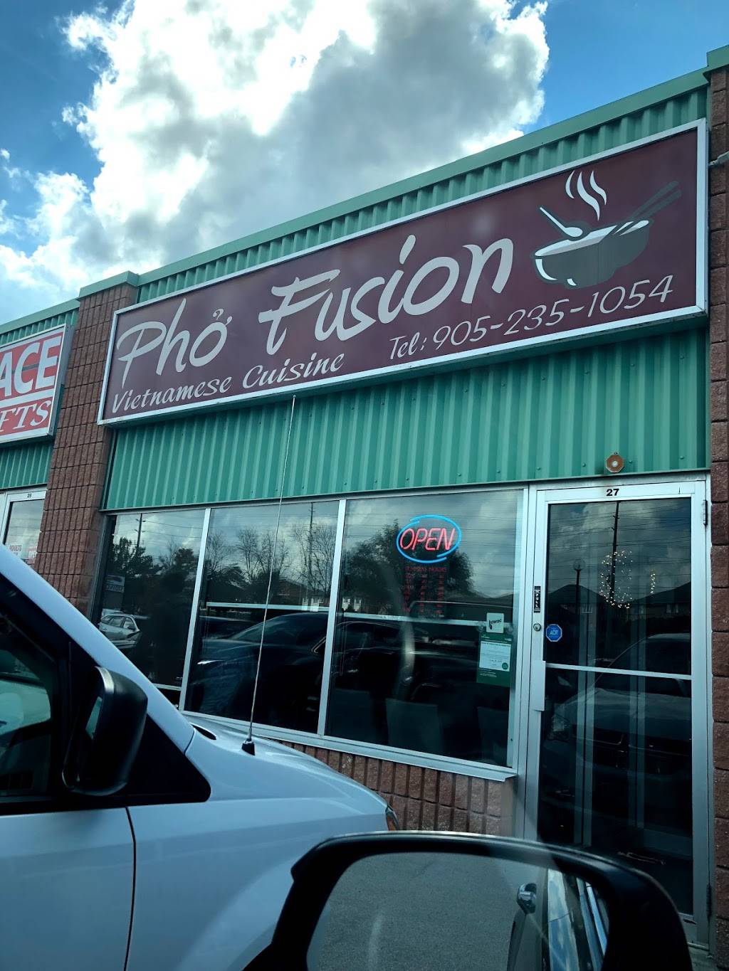 Pho Fusion | restaurant | 16700 Bayview Ave, Newmarket, ON L3X 1W1, Canada | 9052351054 OR +1 905-235-1054
