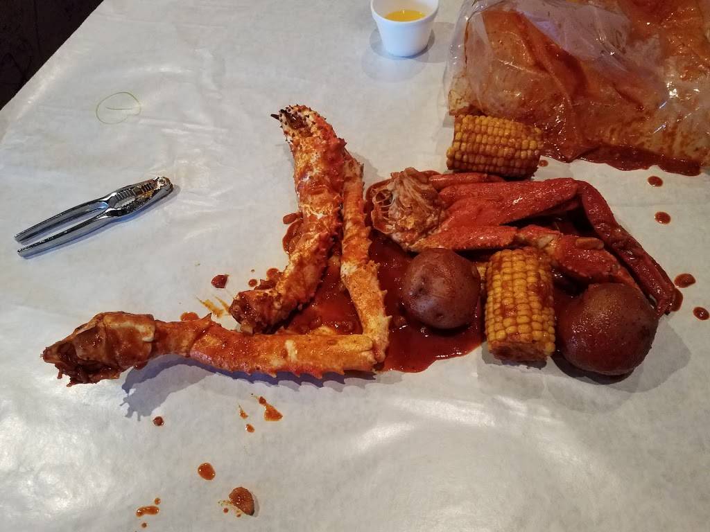 The Crawling Crab | restaurant | 781 S Federal Blvd, Denver, CO 80219, USA | 3039360123 OR +1 303-936-0123