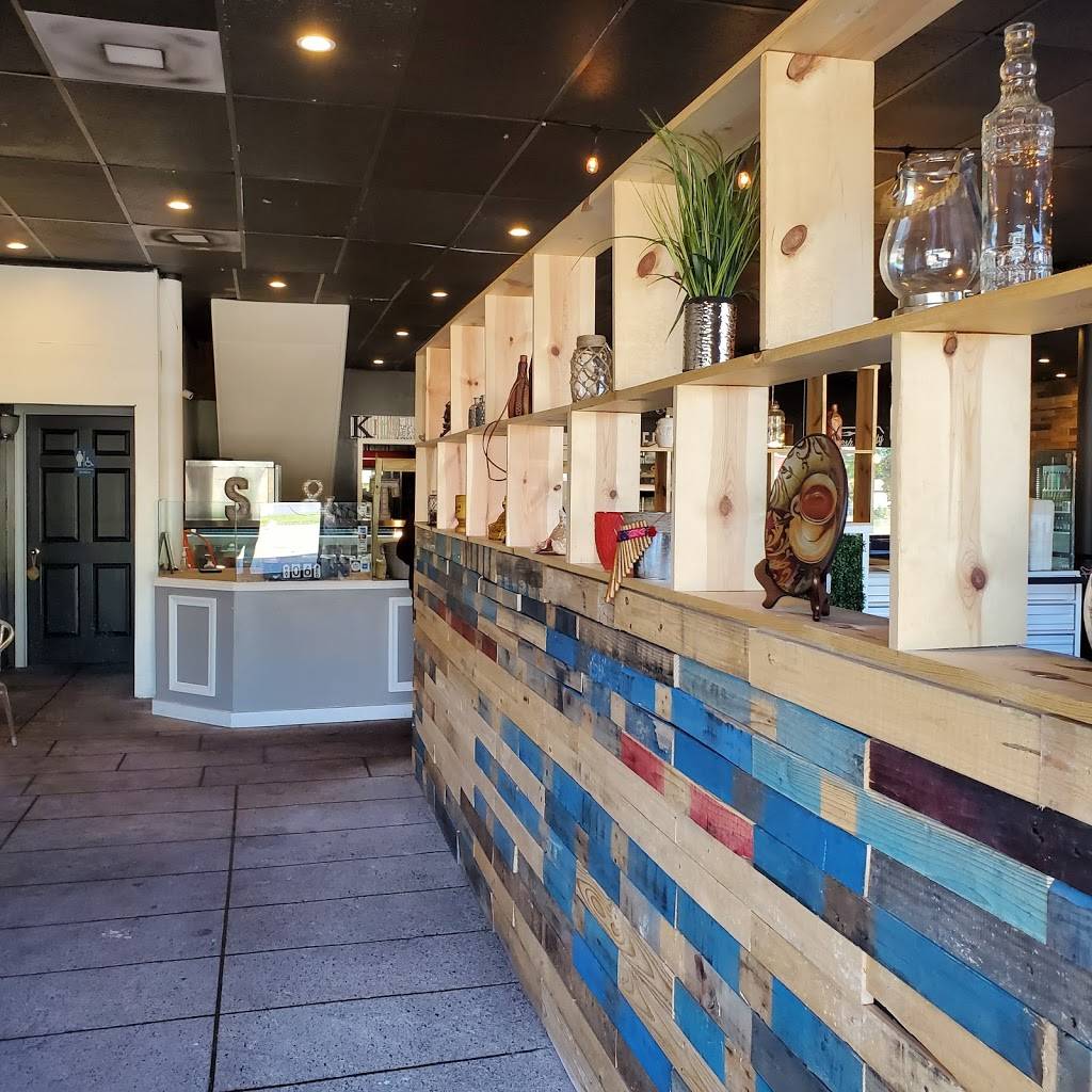 SURF & TURF | restaurant | 1910 Martin St, Pascagoula, MS 39581, USA | 2284715087 OR +1 228-471-5087