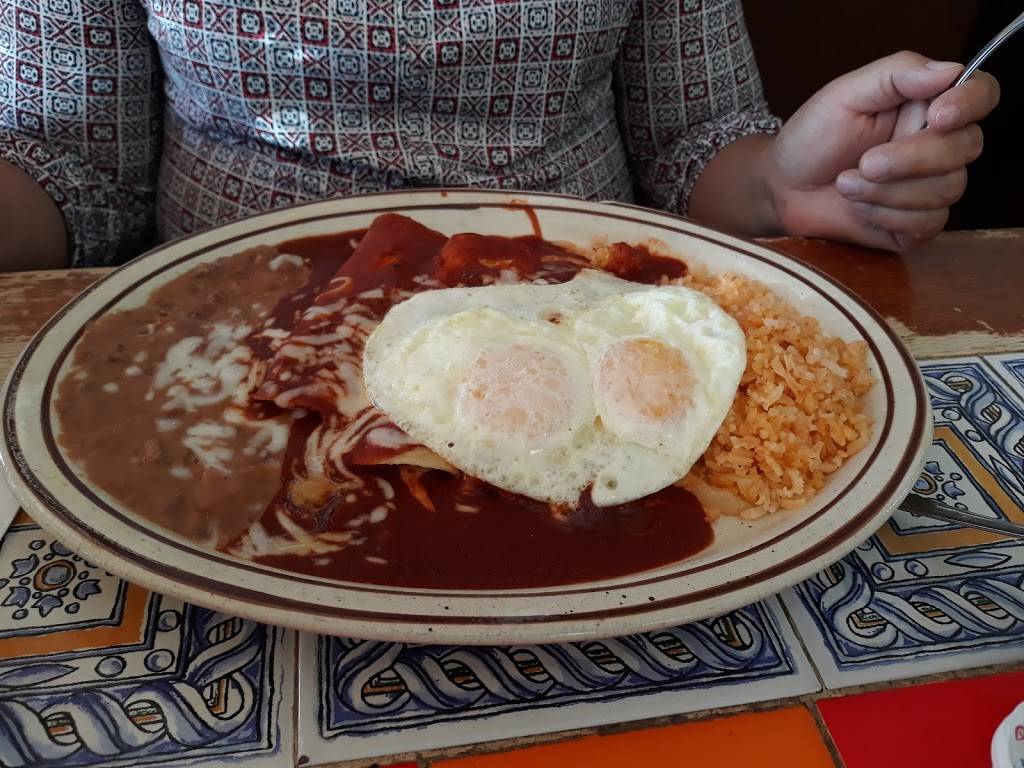 La Malinche | restaurant | 9109 Dyer St G, El Paso, TX 79924, USA | 9157558520 OR +1 915-755-8520