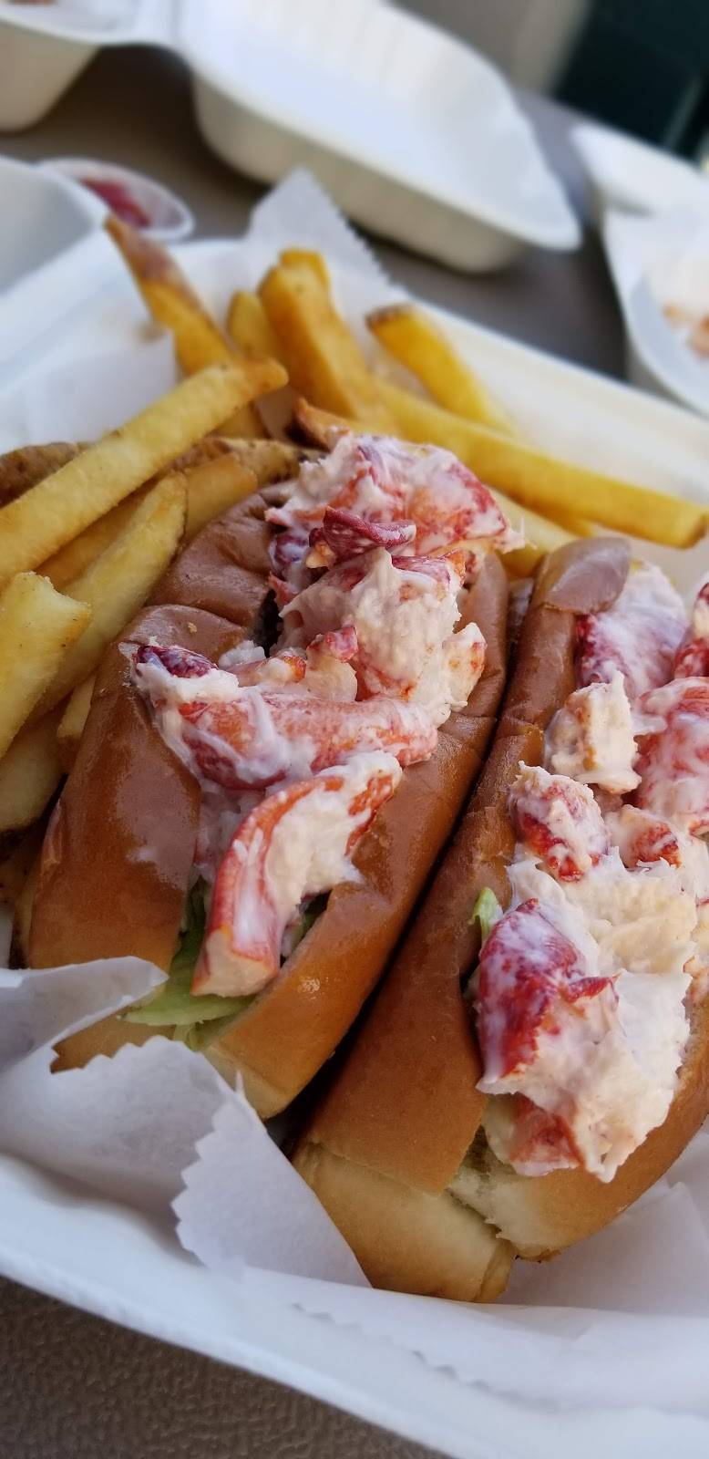 Eastons Beach Snack Bar | meal takeaway | 175 Memorial Blvd, Newport, RI 02840, USA | 4018551910 OR +1 401-855-1910