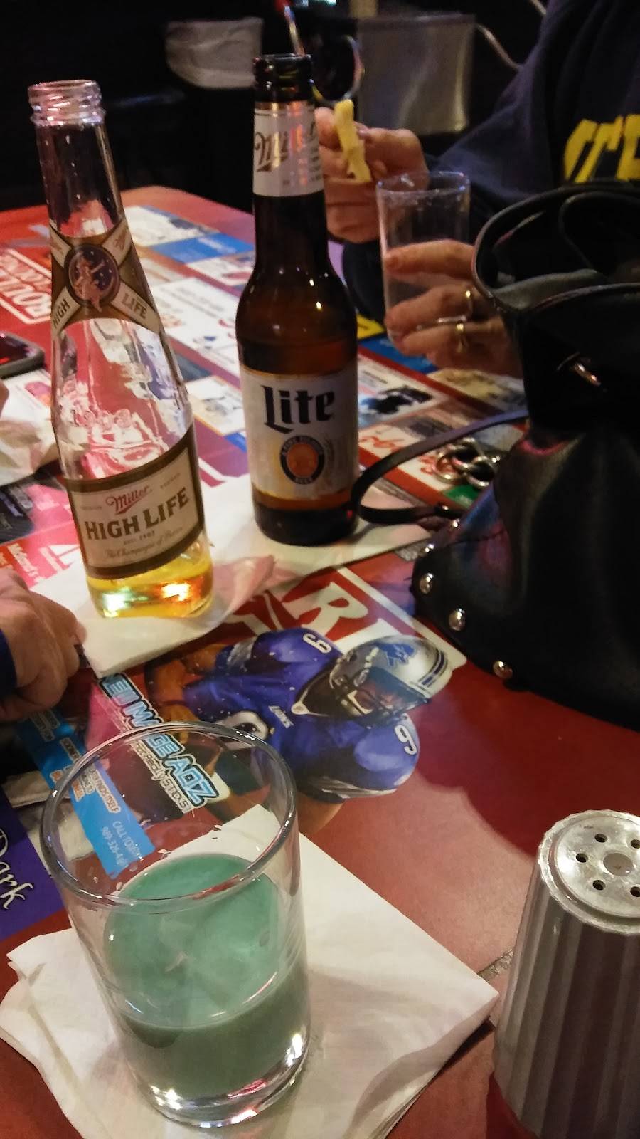 Boulevard Lounge | night club | 316 S Saginaw Rd, Midland, MI 48640, USA | 9898325387 OR +1 989-832-5387