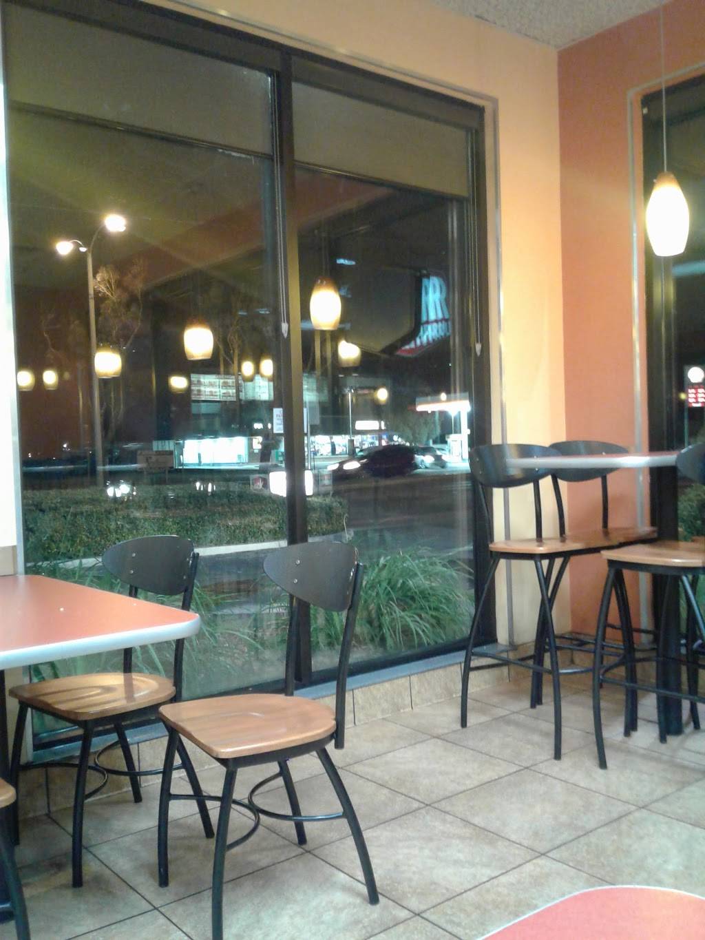 Jack in the Box | restaurant | 1075 W Henderson Ave, Porterville, CA 93257, USA | 5597882400 OR +1 559-788-2400