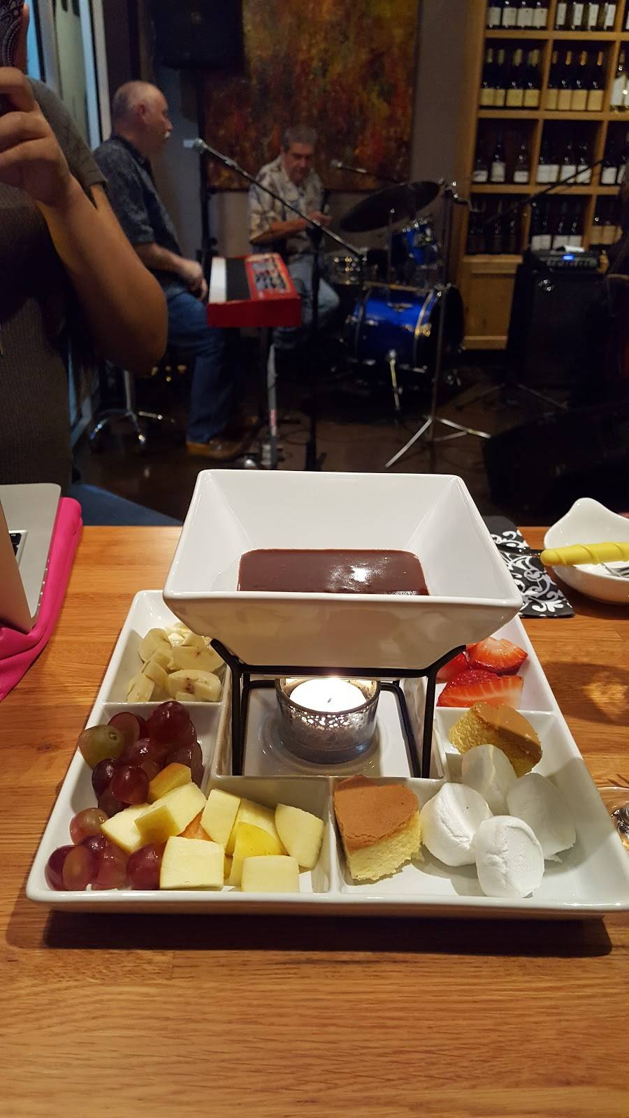 The Tasting Room | restaurant | 7775 N Palm Ave, Fresno, CA 93711, USA | 5594328584 OR +1 559-432-8584