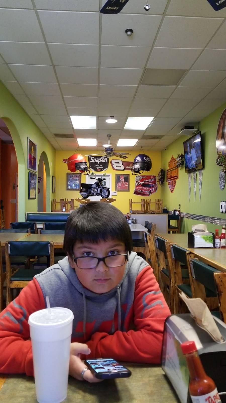 Monicas Tacos | restaurant | 8104 I Ave, Hesperia, CA 92345, USA | 7609475505 OR +1 760-947-5505