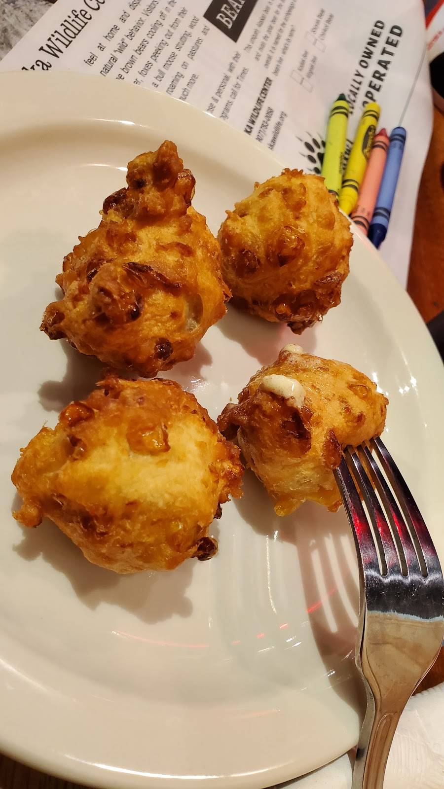 Bear Paw Bar & Grill | restaurant | 190 W Tudor Rd, Anchorage, AK 99503, USA | 9075638443 OR +1 907-563-8443