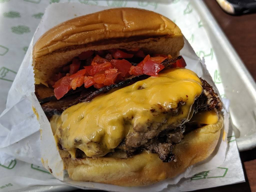 Shake Shack | restaurant | 864 E Townline Rd, Vernon Hills, IL 60061, USA | 2242942010 OR +1 224-294-2010