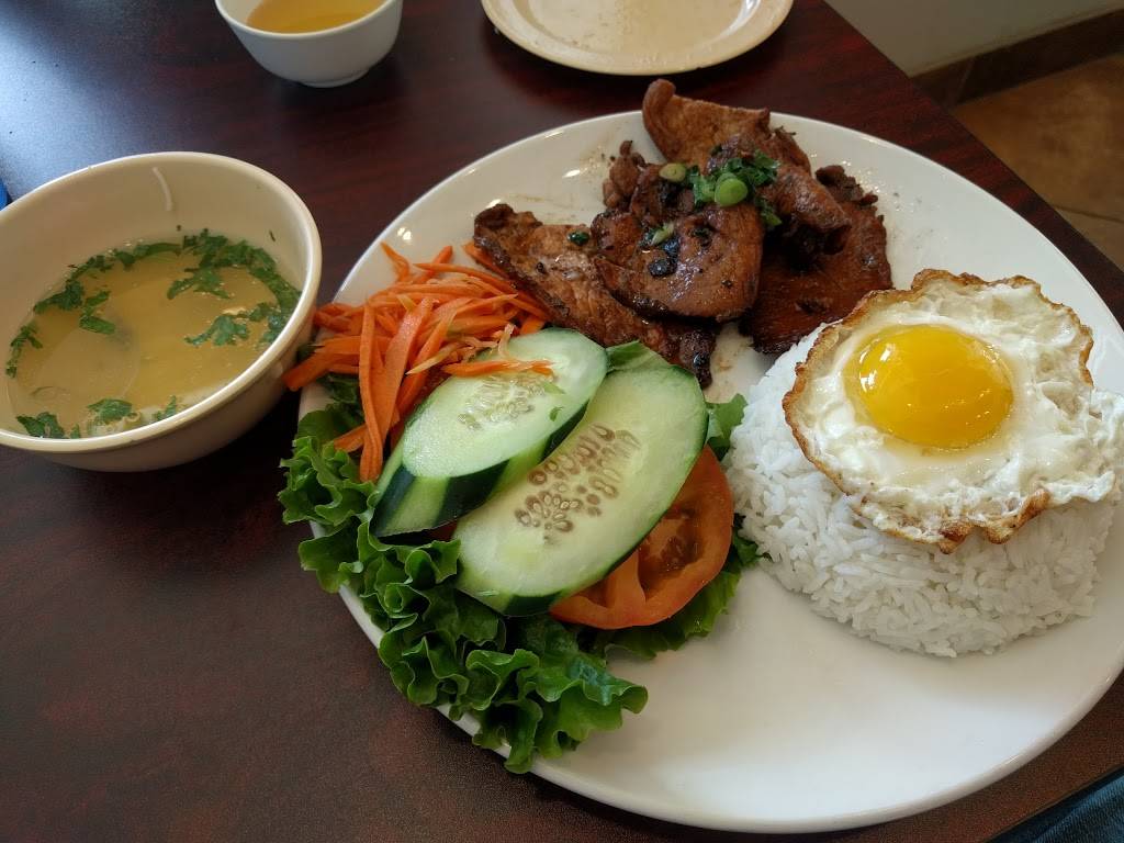 Pho Phi Vietnamese Noodles and Grill | restaurant | 1700 W Parmer Ln #610, Austin, TX 78727, USA | 5125962746 OR +1 512-596-2746