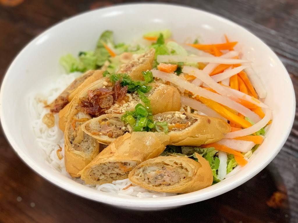 Pho Vinh | restaurant | 14243 East Sam Houston Pkwy N Suite 900, Houston, TX 77044, USA | 8326726678 OR +1 832-672-6678