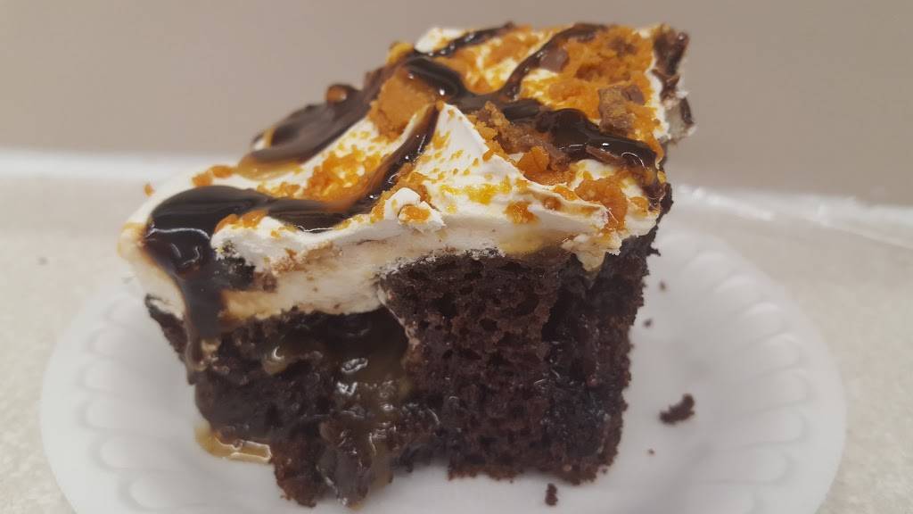 Davis Drug Snack Bar | meal takeaway | 112 S Main St, Columbiana, AL 35051, USA | 2056699449 OR +1 205-669-9449