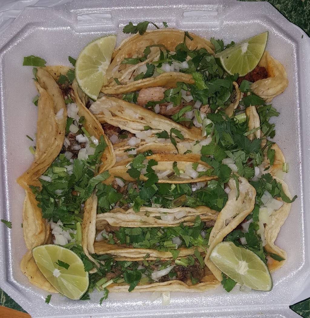 La Pasadita | restaurant | 1041 IN-62, Charlestown, IN 47111, USA | 8122567918 OR +1 812-256-7918