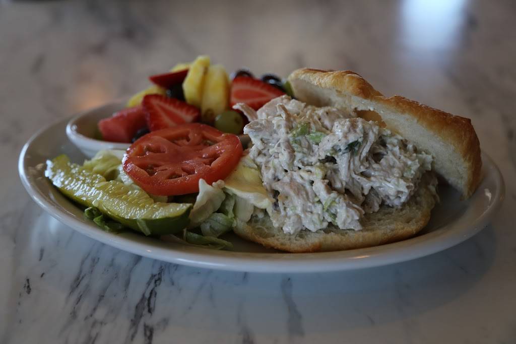 Little Chicago | restaurant | N9650 Friendship Dr, Kaukauna, WI 54130, USA | 9204624393 OR +1 920-462-4393