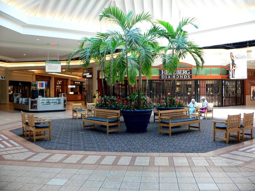 Bell Tower Shops | shopping mall | 13499 S Cleveland Ave, Fort Myers, FL 33907, USA | 2394891221 OR +1 239-489-1221