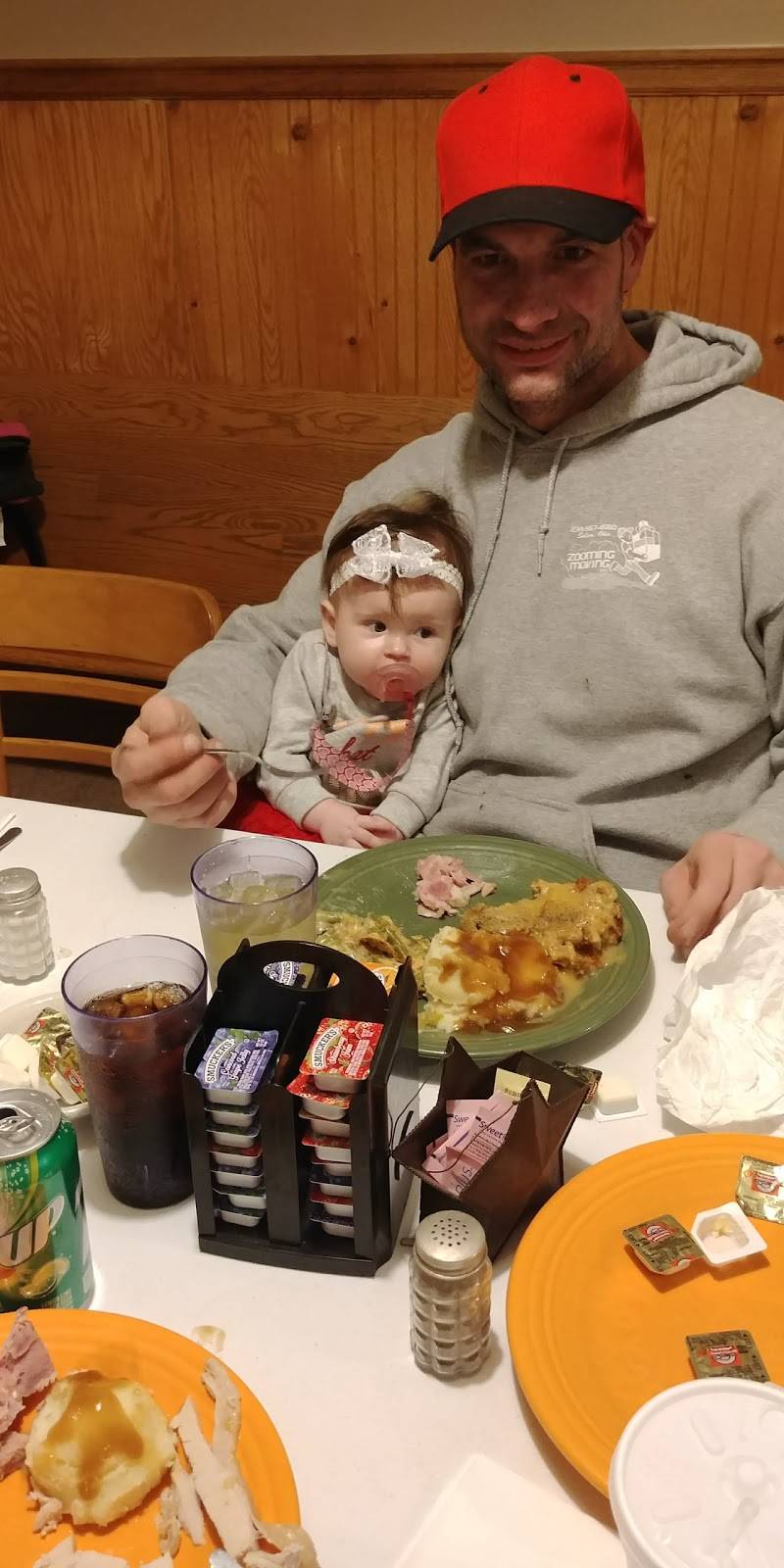 Adeles Restaurant | restaurant | 509 Snyder Rd, Salem, OH 44460, USA | 3303376464 OR +1 330-337-6464