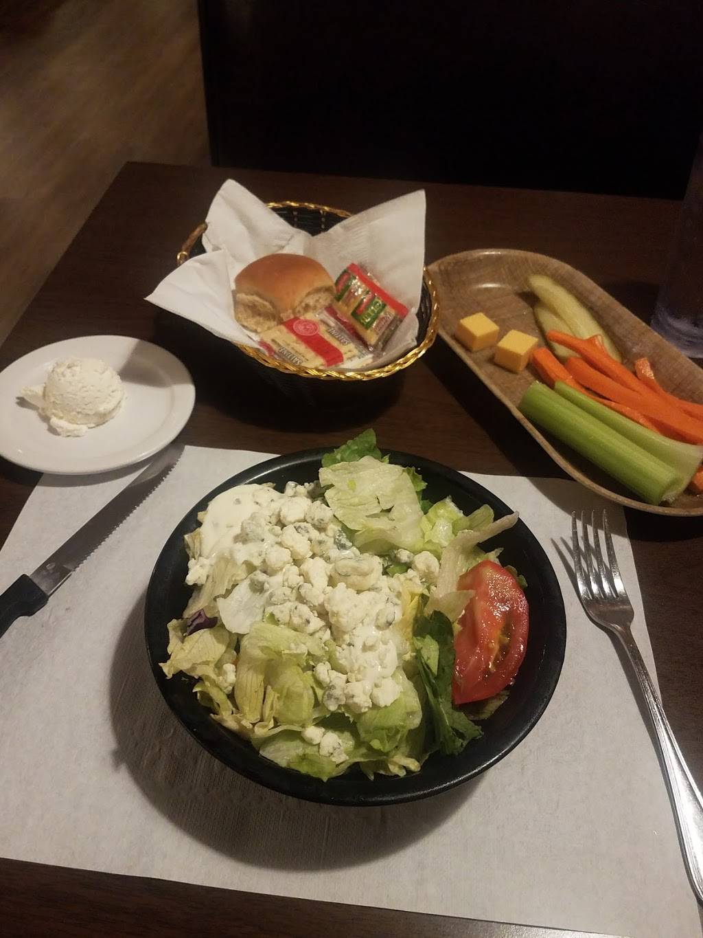 Archies Waeside | restaurant | 224 4th Ave NE, Le Mars, IA 51031, USA | 7125467011 OR +1 712-546-7011