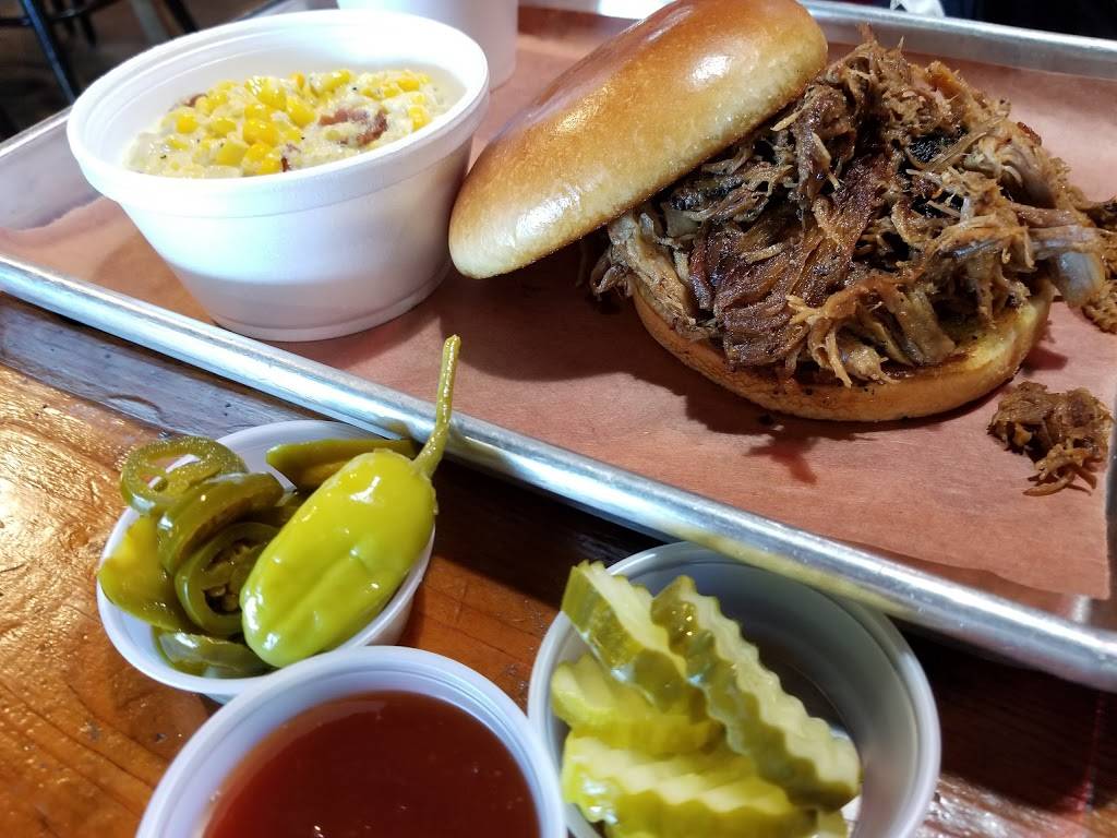 Dylans Barbeque Saloon | restaurant | 2110 W Northwest Hwy suite b, Dallas, TX 75220, USA | 4699065263 OR +1 469-906-5263