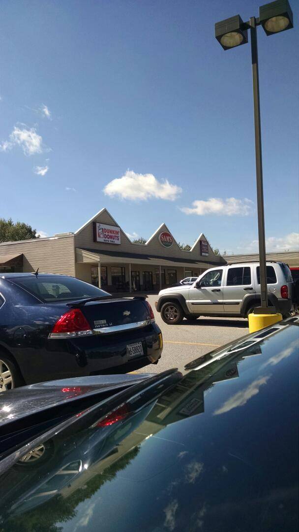 Sams Italian Foods | meal takeaway | 583 Lisbon St # 3 # 3, Lisbon Falls, ME 04252, USA | 2073538585 OR +1 207-353-8585