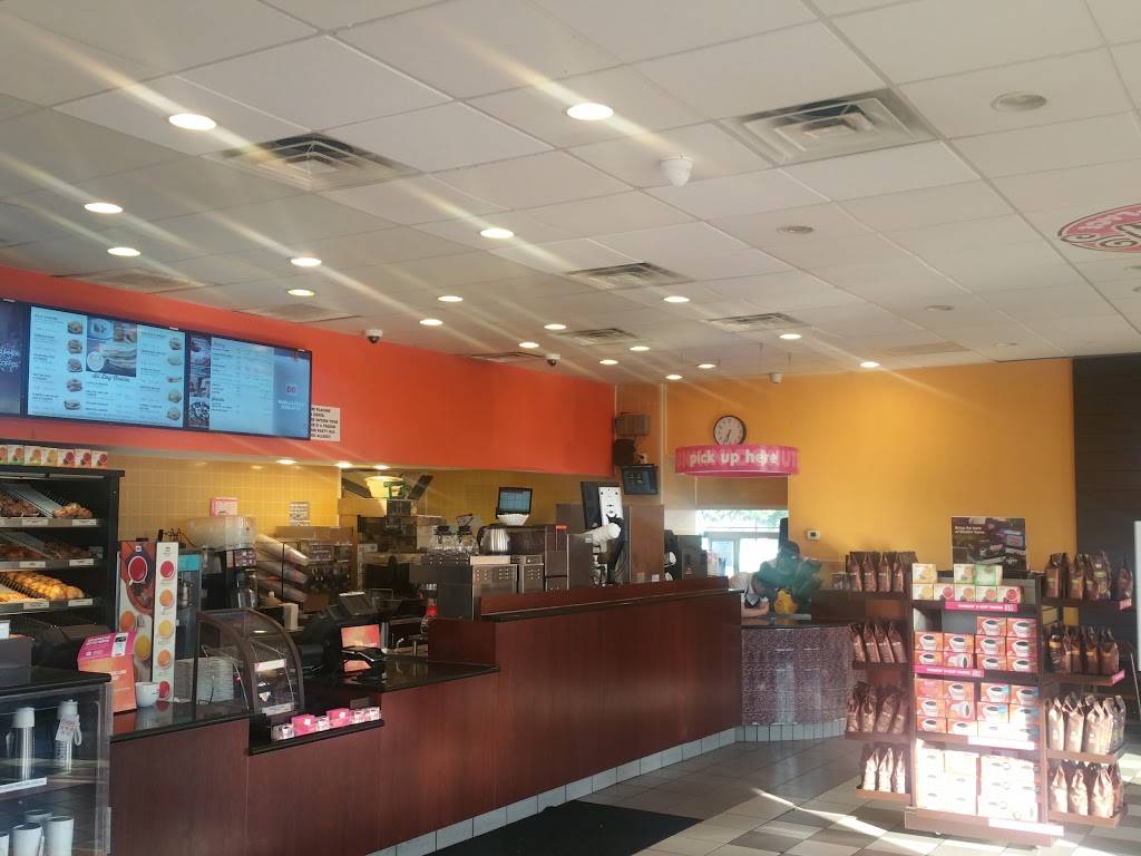 Dunkin | cafe | 7601 Lindbergh Blvd, Philadelphia, PA 19153, USA | 2153654291 OR +1 215-365-4291