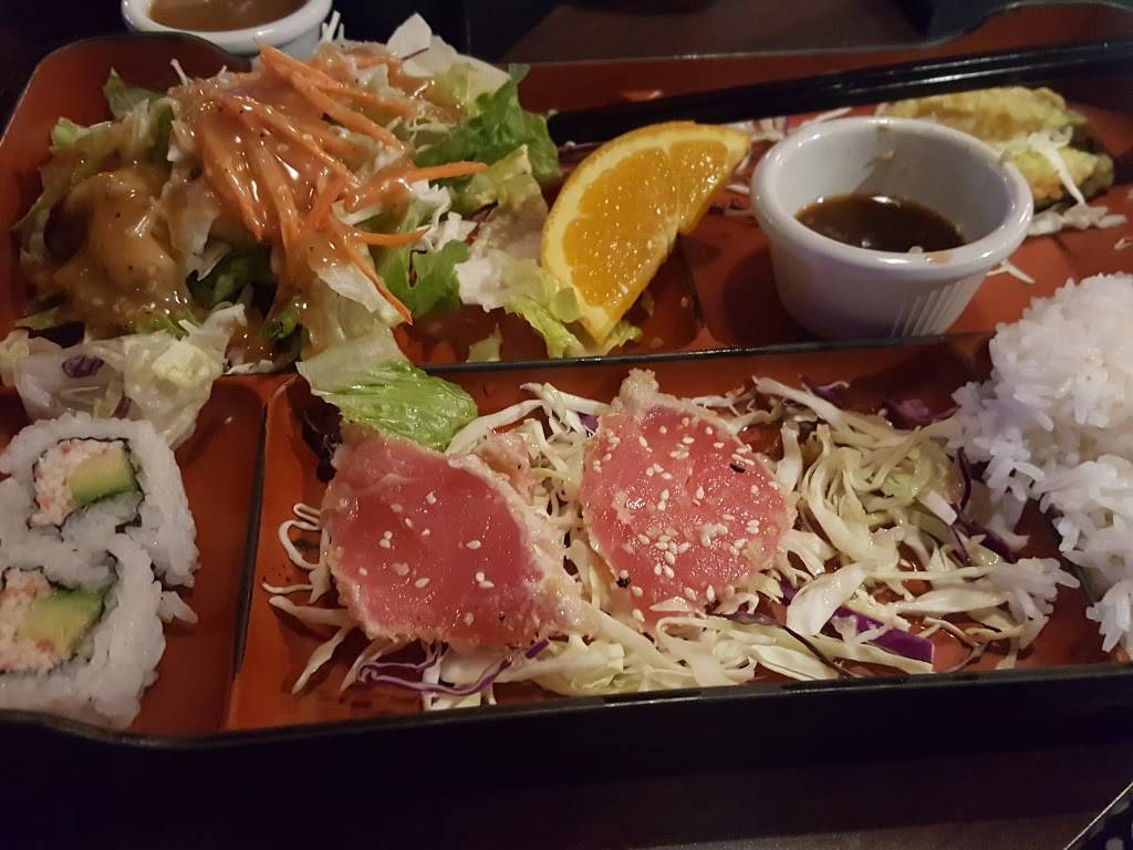 Shangri La Asian Bistro & Sushi Bar | restaurant | 203 S School St A, Lodi, CA 95240, USA | 2093660539 OR +1 209-366-0539