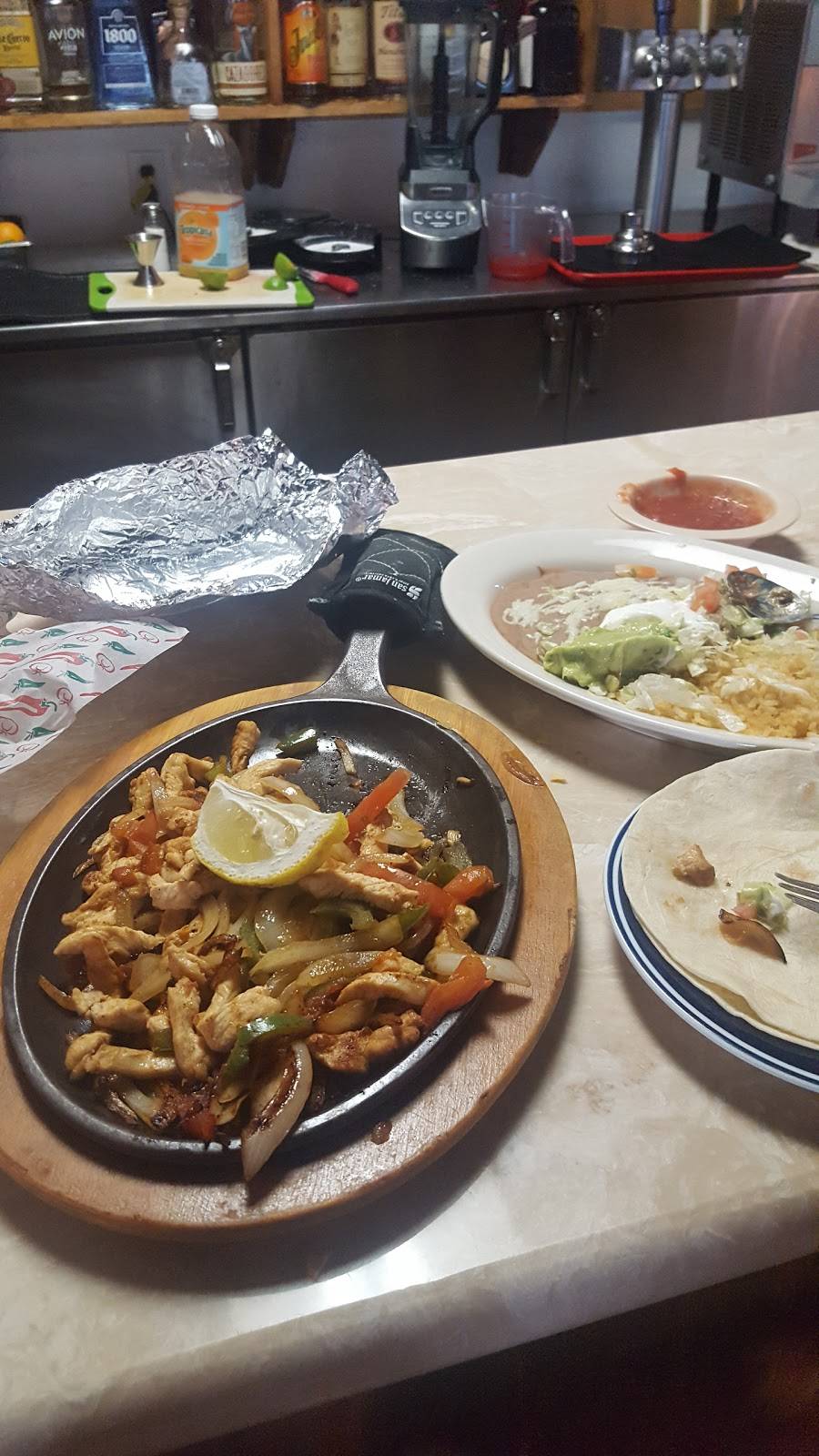 El Jarocho | restaurant | 1222 W Gentry Ave, Checotah, OK 74426, USA | 9184730301 OR +1 918-473-0301