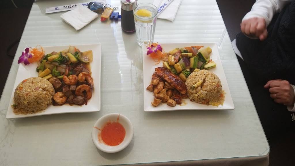 Lover’s sushi& hibachi restaurant | restaurant | 13 Washington Ave, Endicott, NY 13760, USA | 6074443332 OR +1 607-444-3332