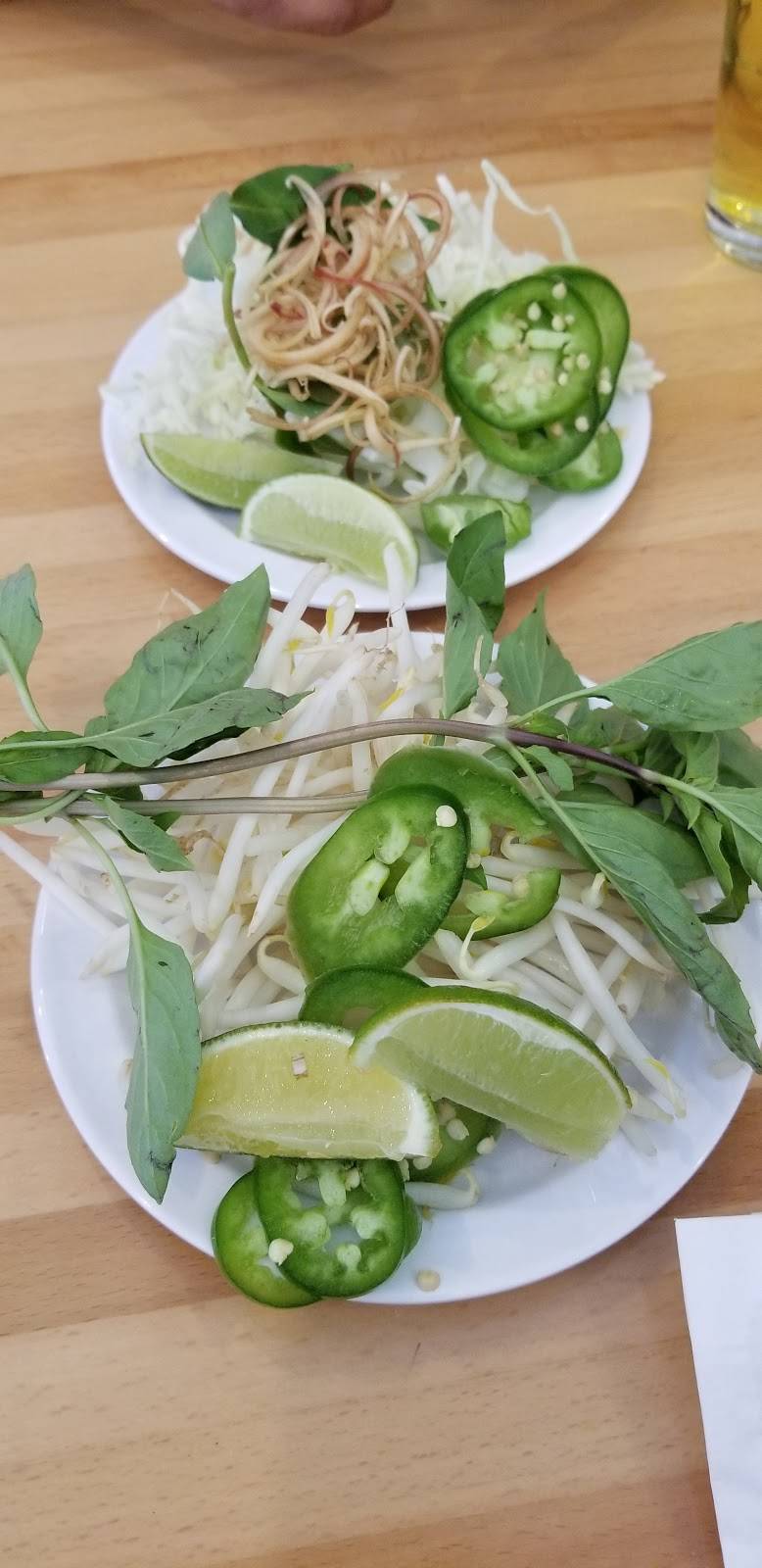 Bốn Mùa | Vietnamese Restaurant | restaurant | 6835 Stockton Blvd, Sacramento, CA 95823, USA | 9164274682 OR +1 916-427-4682