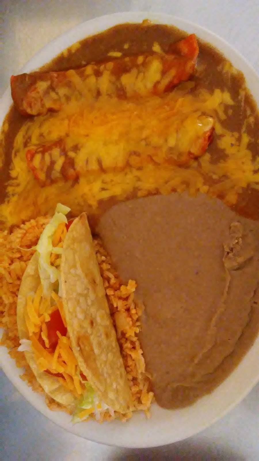 La Rosa De San Antonio | restaurant | 1103 Pleasanton Rd, San Antonio, TX 78214, USA | 2109221177 OR +1 210-922-1177