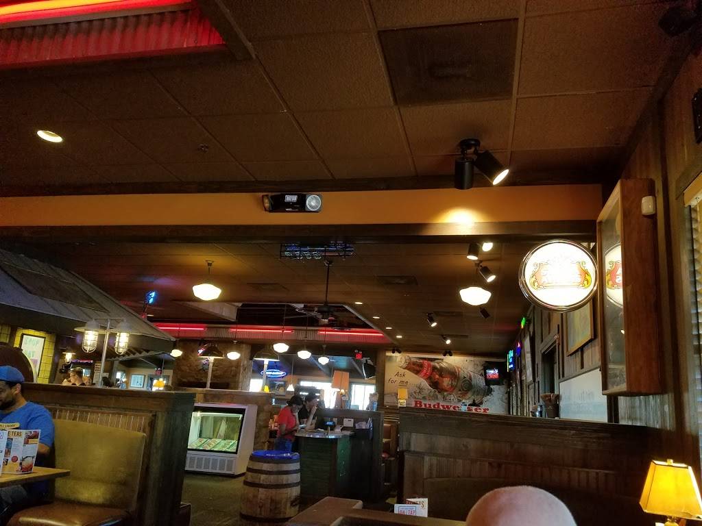 Logans Roadhouse | restaurant | 3012 William St, Cape Girardeau, MO 63703, USA | 5736514142 OR +1 573-651-4142