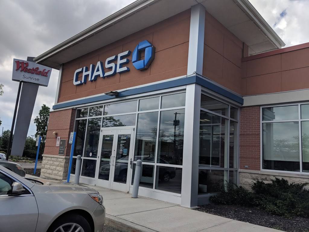 Westfield Sunrise | shopping mall | One Sunrise Mall, Massapequa, NY 11758, USA | 5167953550 OR +1 516-795-3550