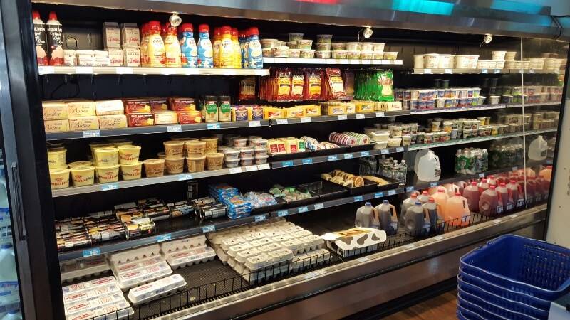 Braums | restaurant | 3400 E Trinity Mills Rd, Carrollton, TX 75006, USA | 9723800110 OR +1 972-380-0110