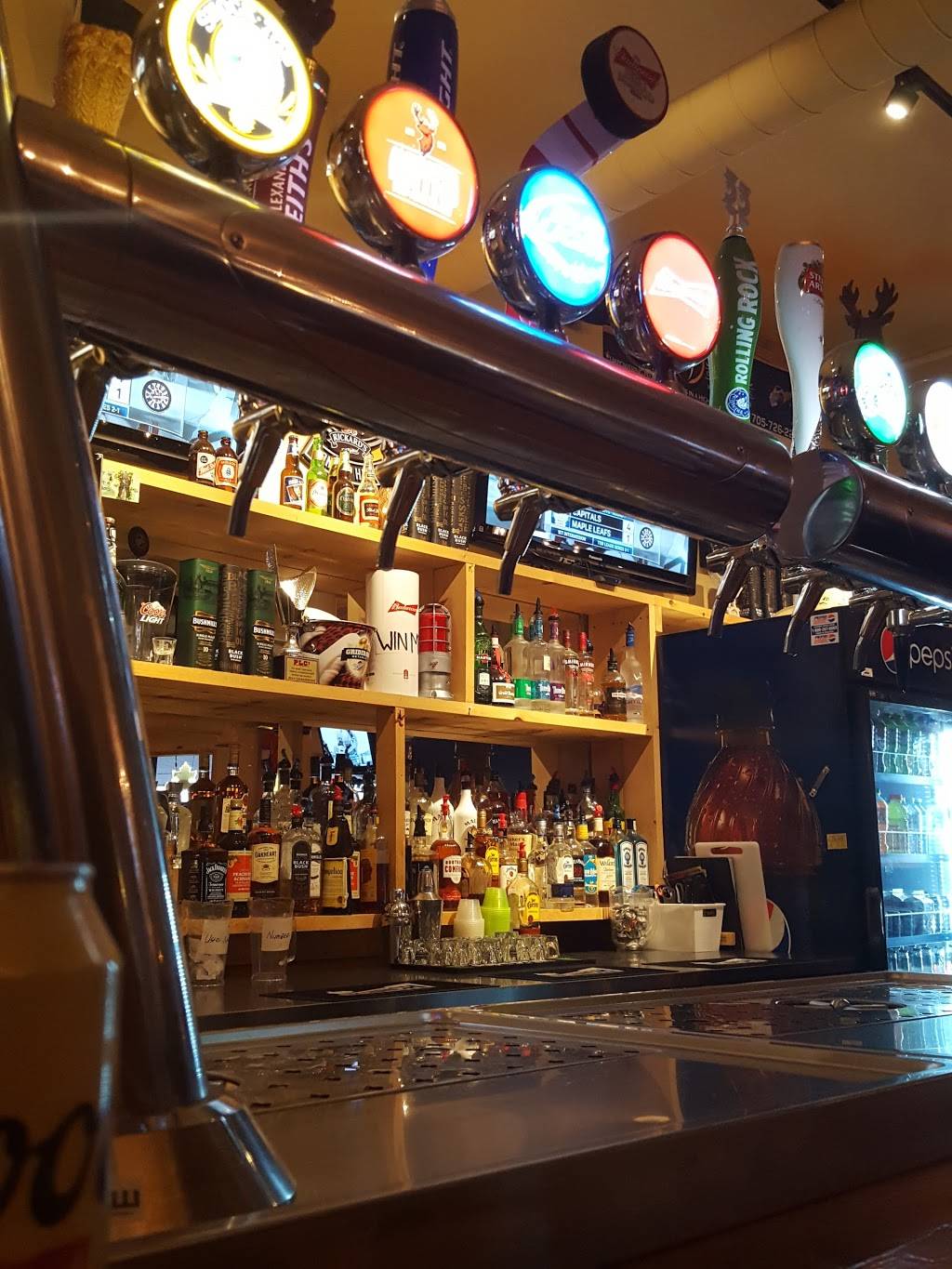 Wranglers Barn and Grill | restaurant | 201 Hurst Dr Unit 8 & 9, Barrie, ON L4N 8K8, Canada | 7057971000 OR +1 705-797-1000