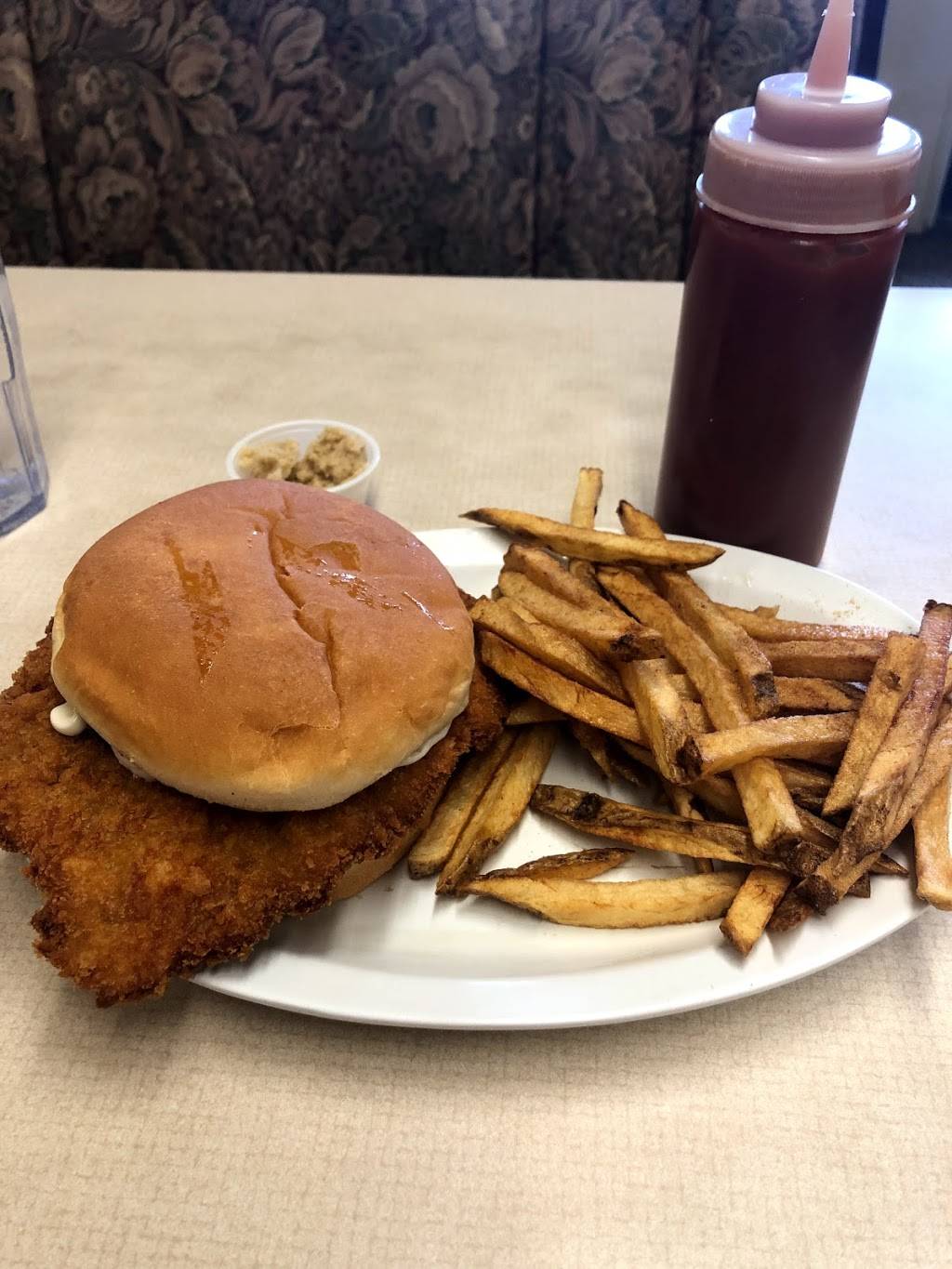 Catricks Cafe | restaurant | 410 N Pennsylvania Ave, Lawson, MO 64062, USA | 8165804177 OR +1 816-580-4177