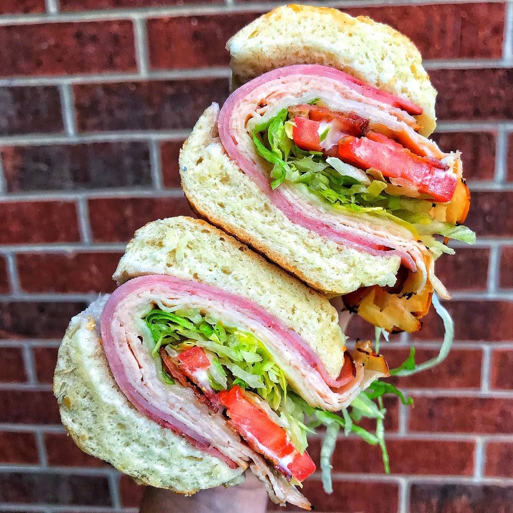 Picklemans | restaurant | 2204 S Promenade Blvd Suite 3, Rogers, AR 72758, USA | 4792391111 OR +1 479-239-1111