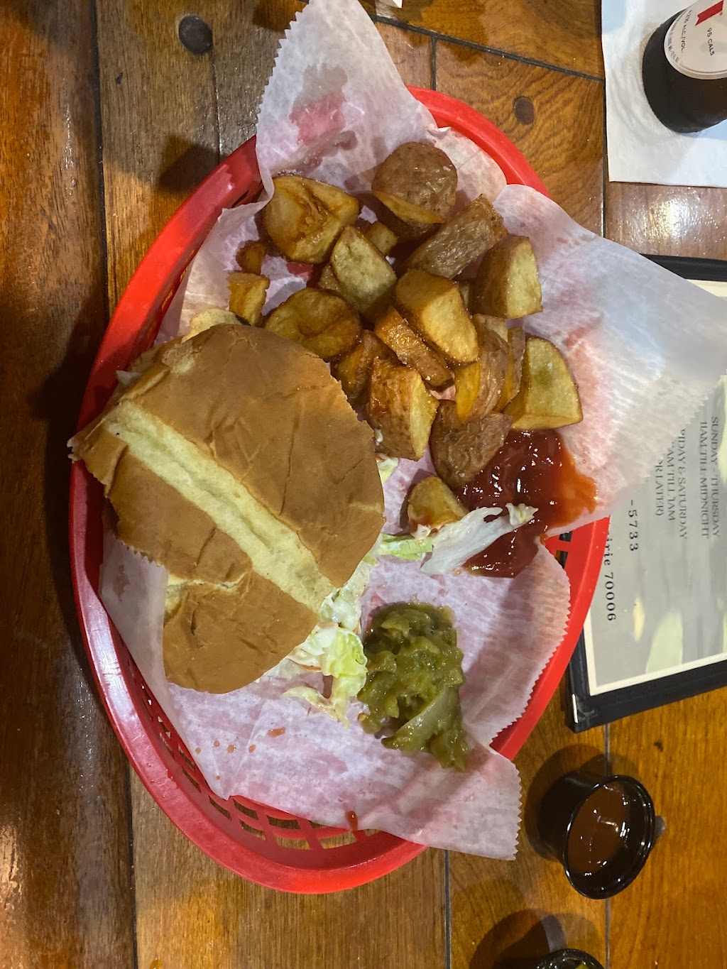 The Marsh Room Patio Bar and grill | restaurant | 4740 Rye St, Metairie, LA 70006, USA | 5045715733 OR +1 504-571-5733