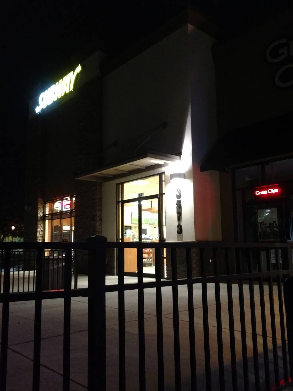 Subway | restaurant | 3573 Aloma Ave, Oviedo, FL 32765, USA | 3212968285 OR +1 321-296-8285
