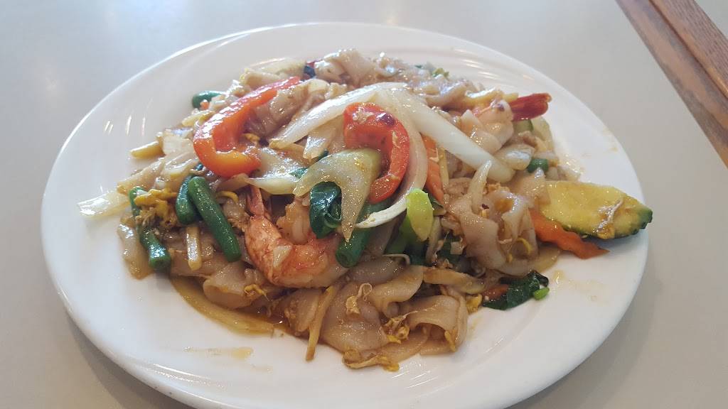 Pho And Thai | restaurant | 63 White St, Belmont, MA 02478, USA | 6174841118 OR +1 617-484-1118