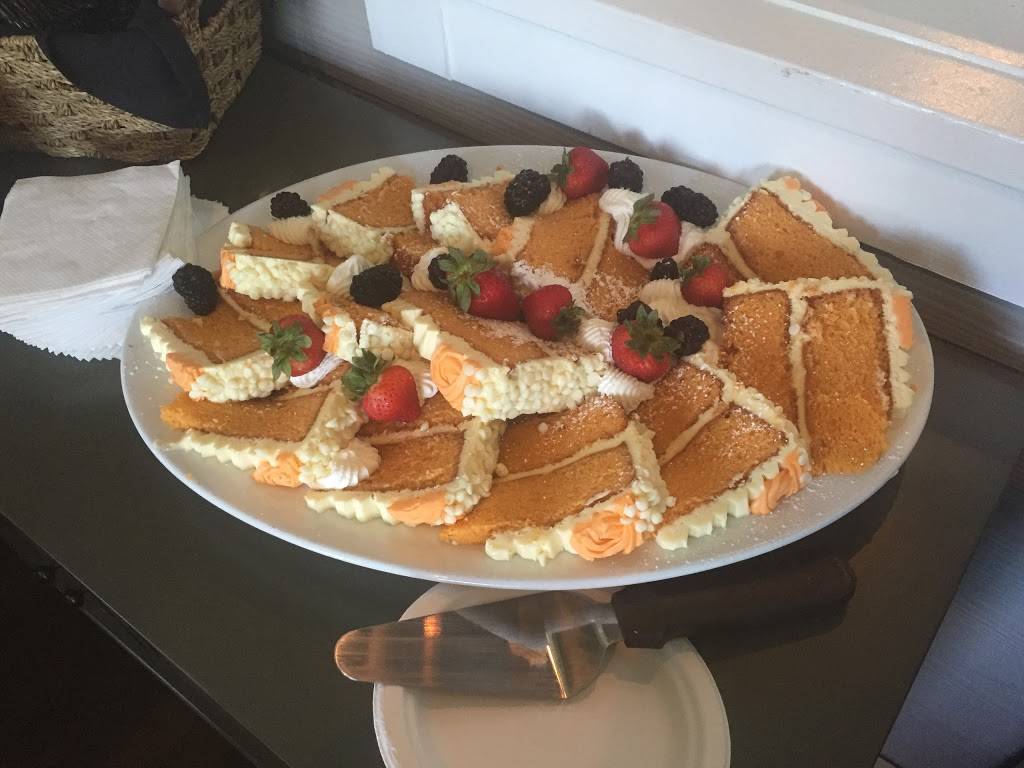 Tavern at Towne Lake | restaurant | 1003 Towne Lake Hills E, Woodstock, GA 30189, USA | 77059299692 OR +1 770-592-9969 ext. 2