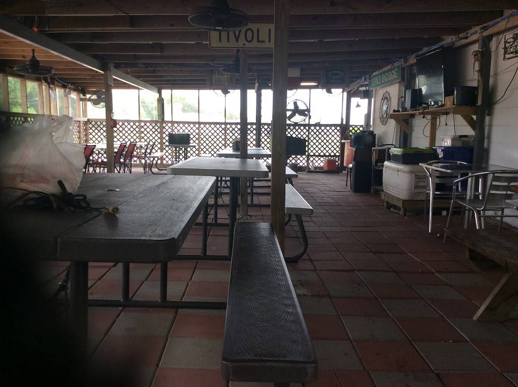 Canales Cafe | restaurant | 302 Main St, Tivoli, TX 77990, USA | 3612863255 OR +1 361-286-3255